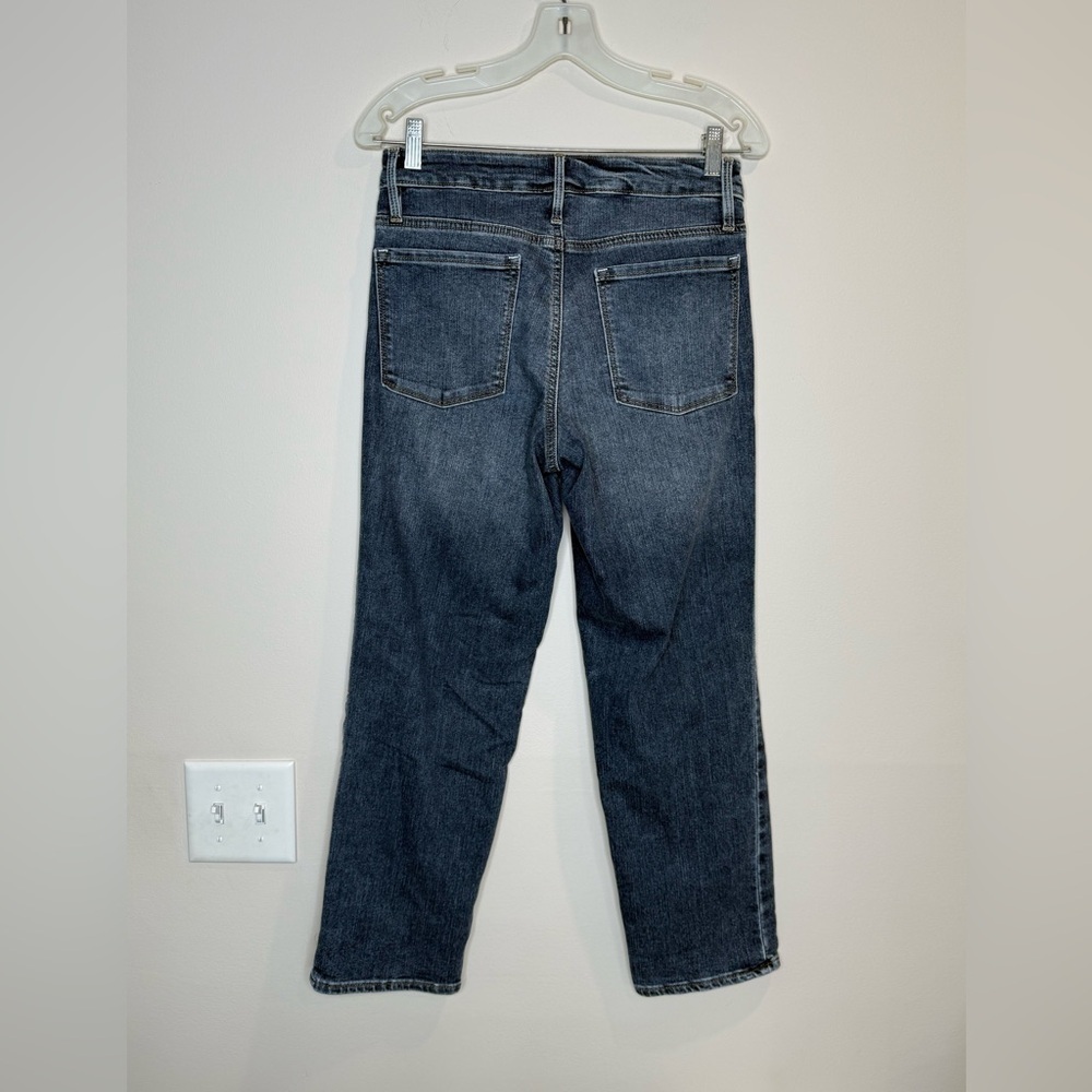🔥Athleta Blue Denim Jeans🔥 - Picture 2 of 8